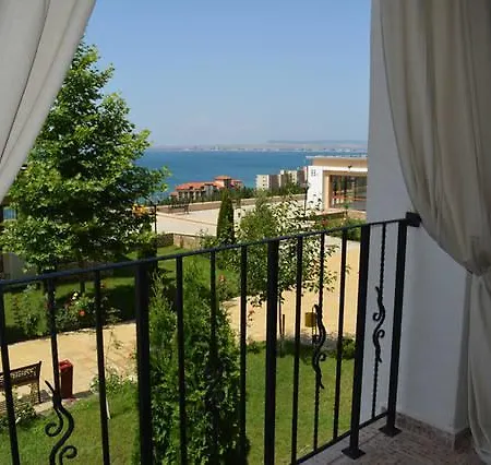 Sea Fort Club